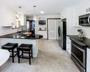 Bernard Ln, Glendale, Kitchen