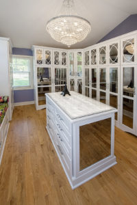 Cedar Beach Rd, Belgium, Closet