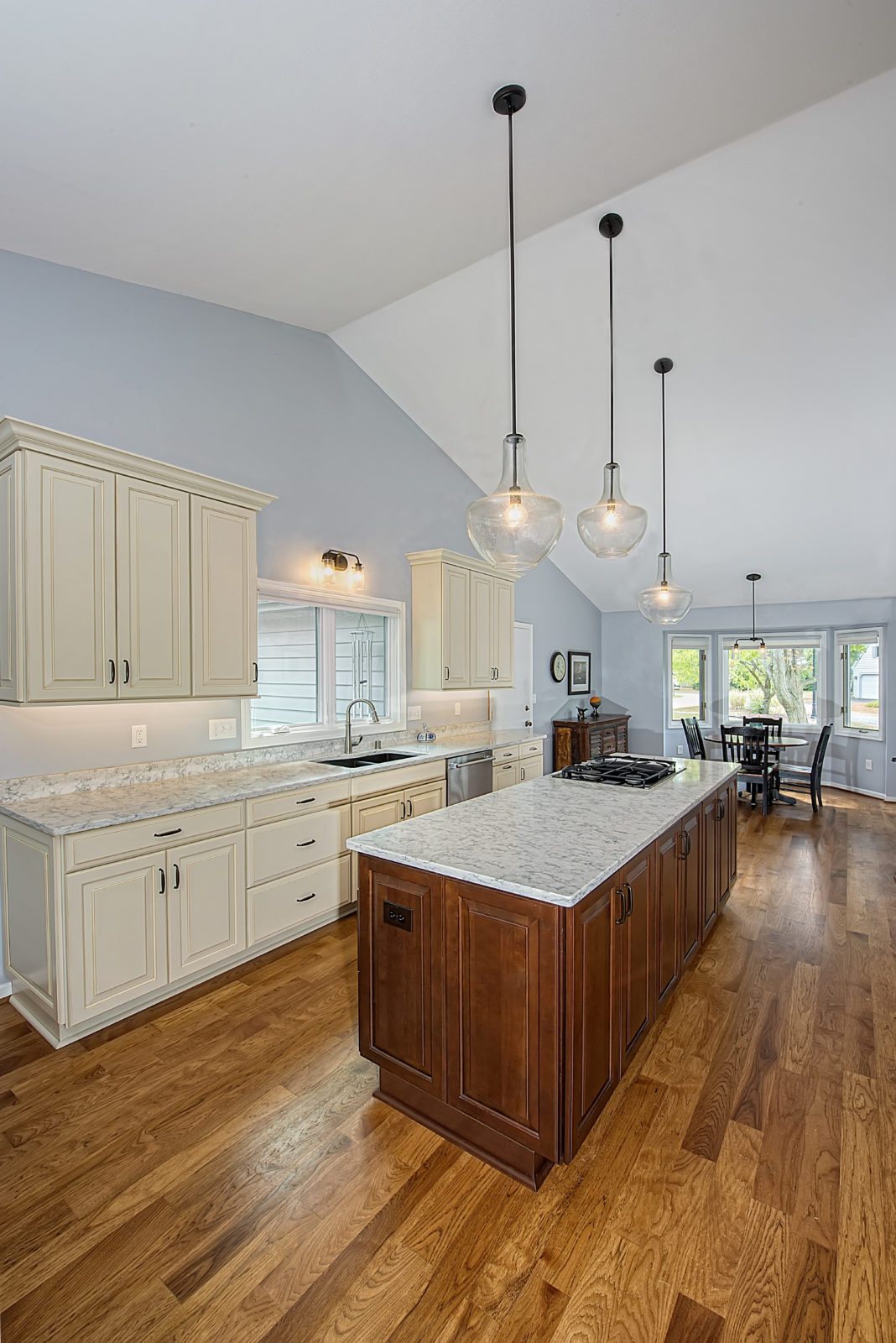 Wolfberry Circle, Greendale, Kitchen - AB&K Bath & Kitchen Inc
